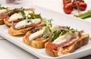 [BB-000129] Brusquetas de tomate y queso gouda